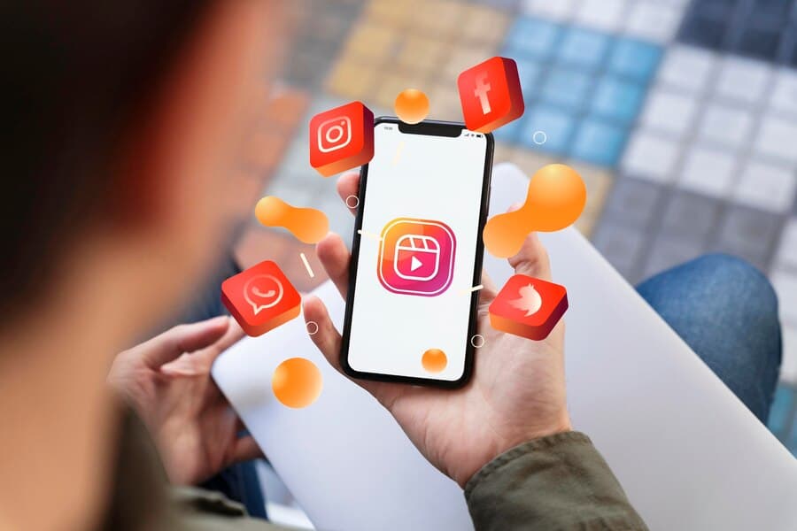 How to Use Instagram Stories for B2B Growth?